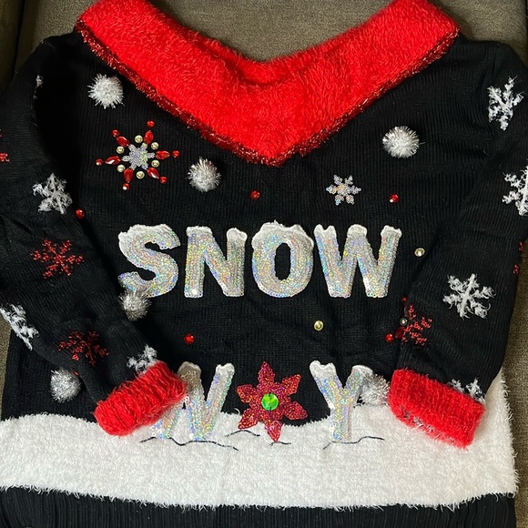 Cute and sassy off the shoulder sweater - $24! - Picture 1 of 7